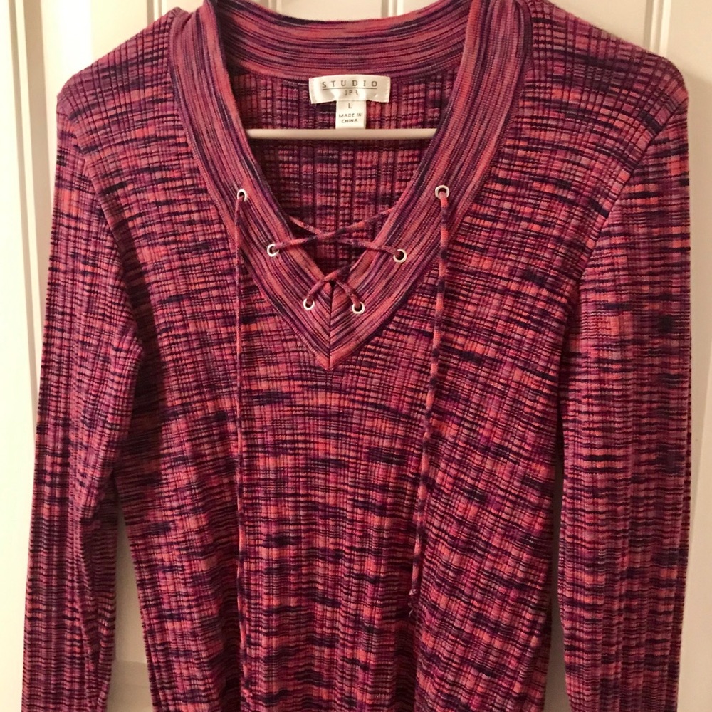 Large sweater. - Picture 2 of 2